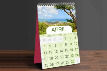 Free Table Calendar PSD Mockup