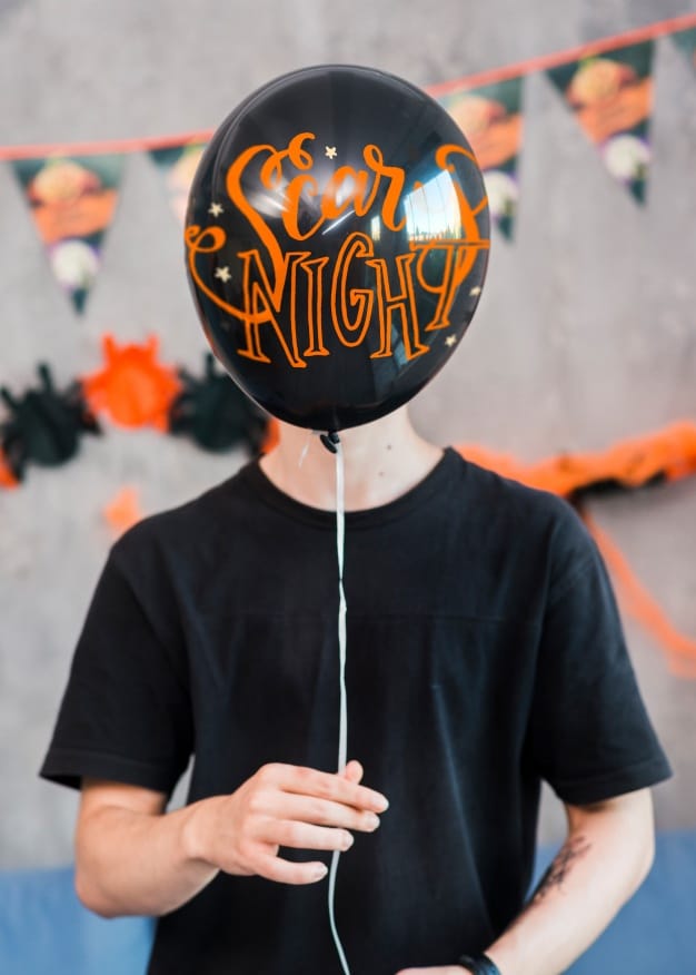 Download Free Halloween Spooky Balloon Mockup In Psd Designhooks